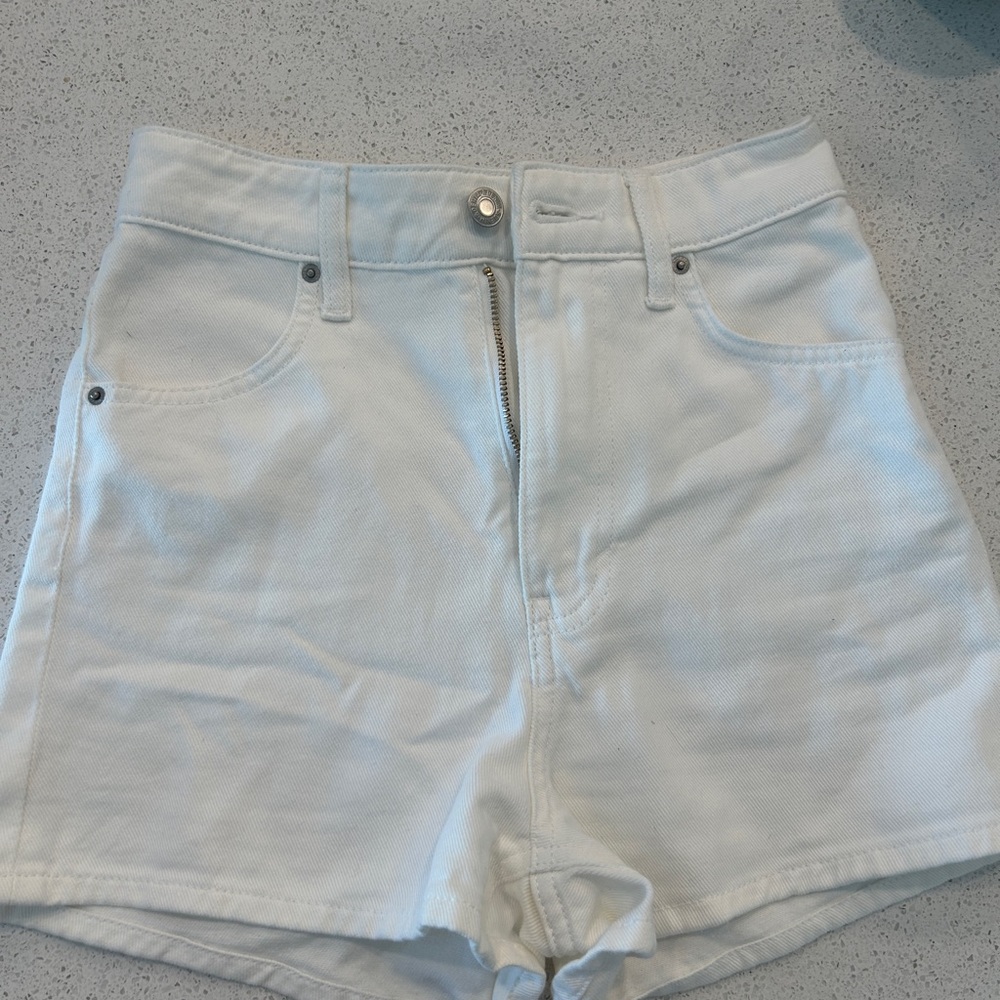 H&M Women's High Waist White Shorts
